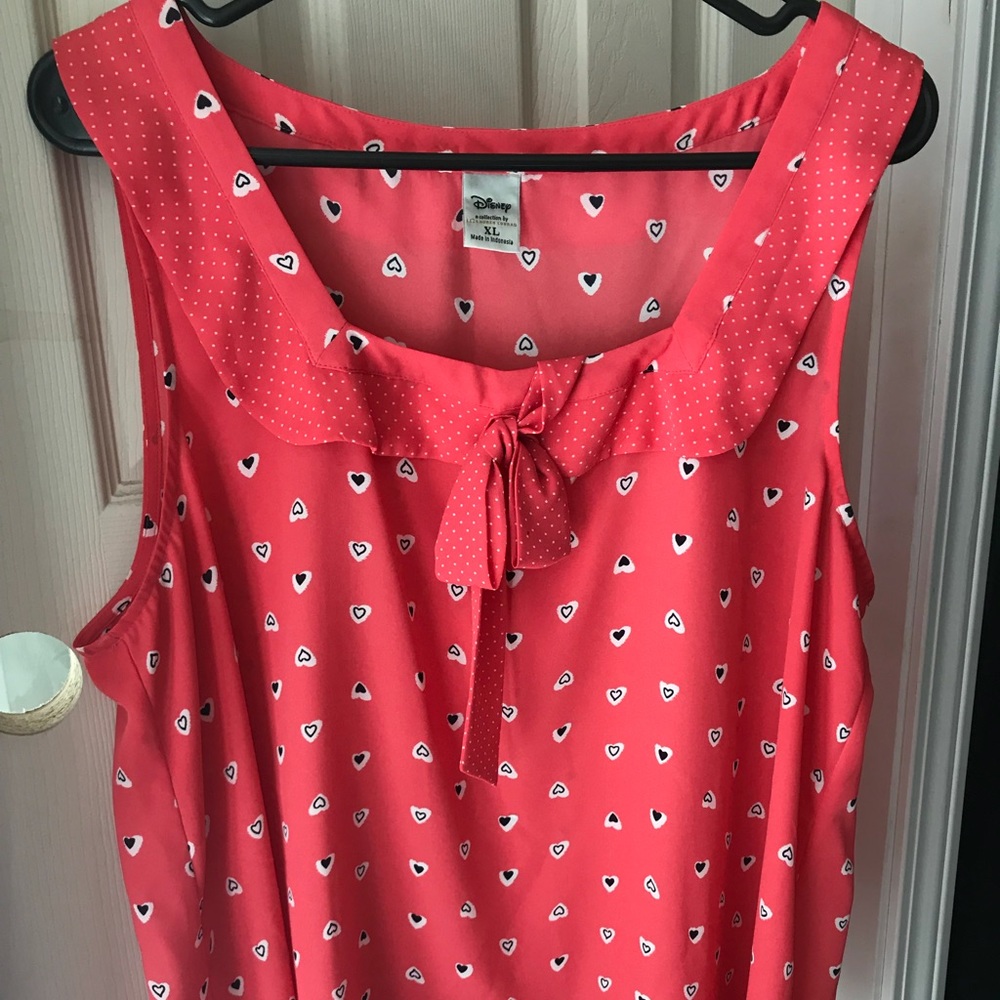 Sleeveless Flowy Blouse